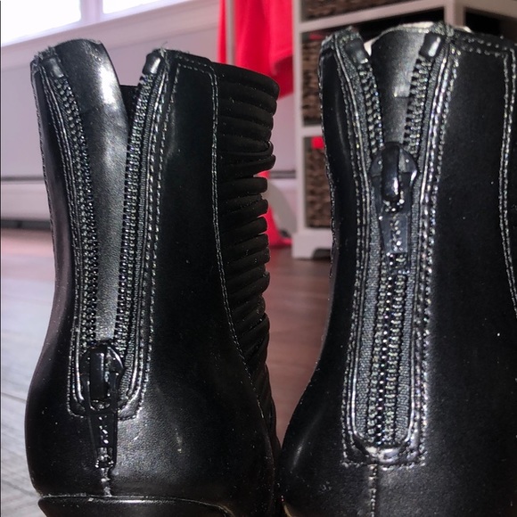 BCBGeneration Heels - Picture 2 of 4